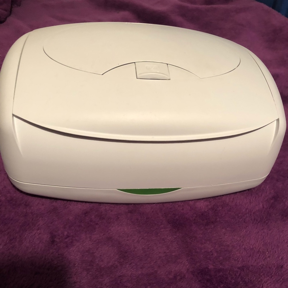 Wipe warmer